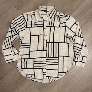 Dynamite Black and White Geometric Women's Shirt